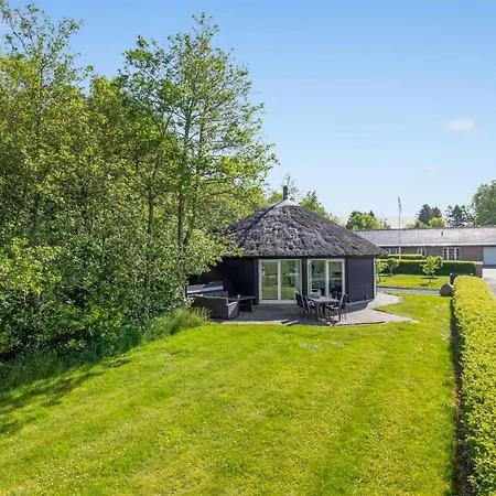 Adrienne - 35km From The Sea By Interhome Ferienhaus